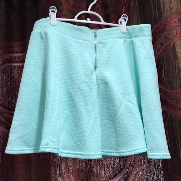 Divided H&M Skirt - Picture 2 of 4